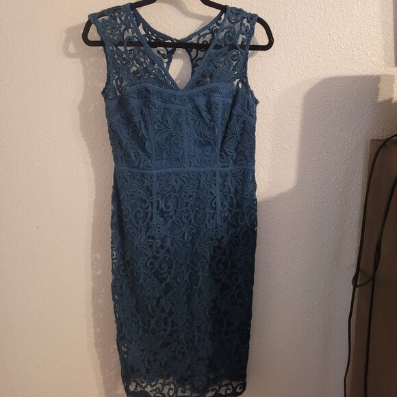 Adrianna Papell Dresses & Skirts - Teal Lace Adrianna Papell Dress
